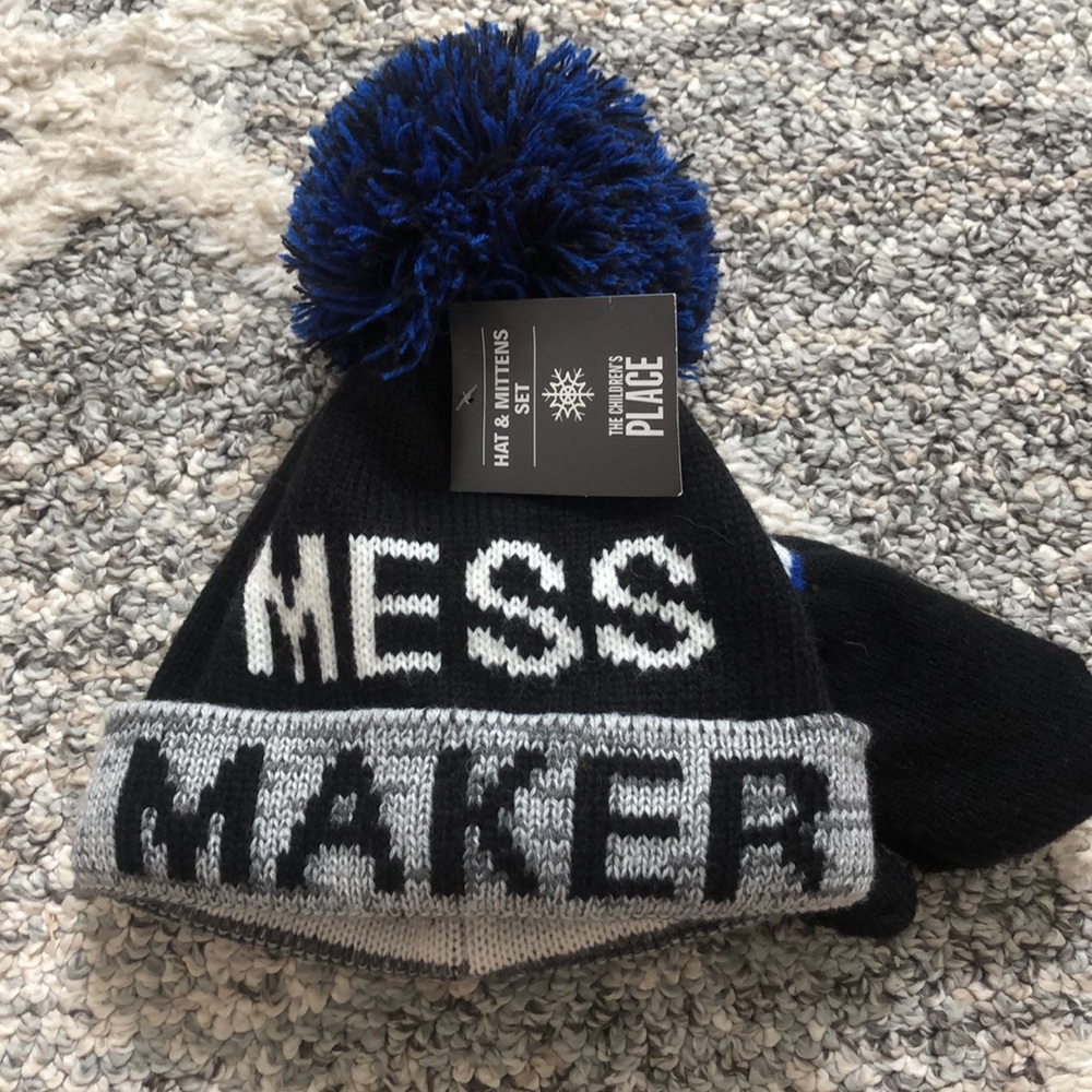 MESS MAKER Winter Hat and Glove Set